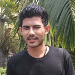 Gaya Casual Dion Idol