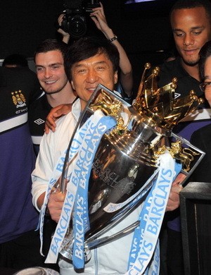 Jackie Chan, Suporter Baru Manchester City Jackie Chan, Suporter Baru Manchester City