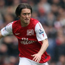 Rosicky Mungkin Lewatkan Awal Musim