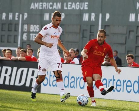 Roma Taklukkan Liverpool 2-1