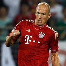 Bayern Kalahkan Wolfsburg