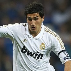 Dortmund Tak Berencana Bawa Pulang Sahin