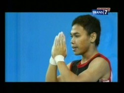 Eko Harapan Medali dari Angkat Besi