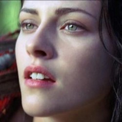 Kristen Stewart Selingkuh dengan Sutradara, Snow White 2 Batal Diproduksi?