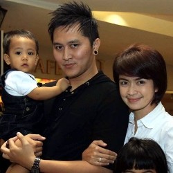 Sebelum Gugat Cerai Demian, Yulia Rachman Digantung 4 Bulan