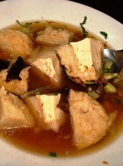 Sluurp... Gurihnya Burgo dan Celimpungan Untuk Berbuka!