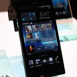 Xperia Ion Siap Lawan HTC One X & Galaxy S III