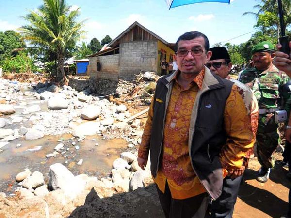 Mensos Tinjau Lokasi Banjir Bandang