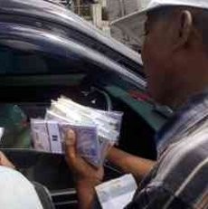 Ini Risiko Bertransaksi dengan Penjual Uang Tunai Musiman