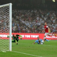 City Taklukkan Arsenal 2-0