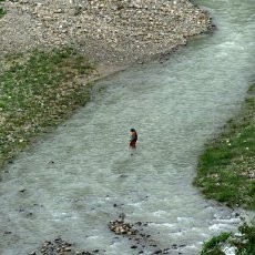 Mobil Jeep di Nepal Terjun ke Sungai, 14 Orang Tewas