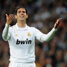 Kaka Masih Mungkin Bertahan di Madrid