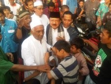 Kunjungi Korban Kebakaran di Tambora, Foke: Kita Segera Menanggulangi