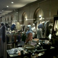 Acara Komunitas Hijabers Diramaikan Stan Busana Muslim