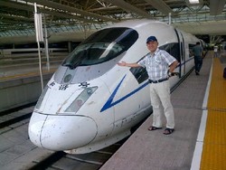 Naik Shanghai Express Lebih Nyaman Dibanding Pesawat