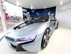 Biar Ngirit, BMW Mulai Jualan Mobil Mewah Online