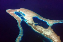 7 Pulau Dengan Bentuk Paling Aneh di Dunia