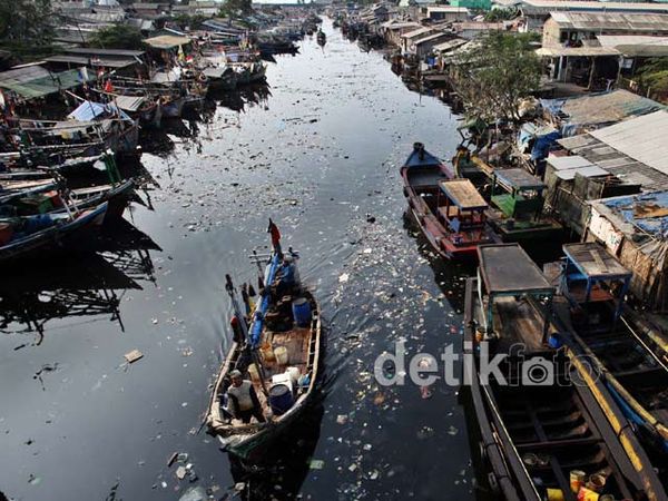 Pasokan Solar Minim, Nelayan Tidak Melaut