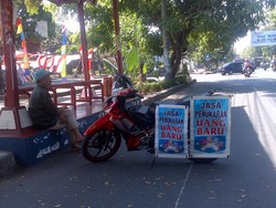 Ramai-ramai Tukar Receh, Kantor BI Solo Diserbu Warga