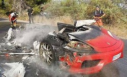Mobil Ferrari Ever Banega Habis Terbakar