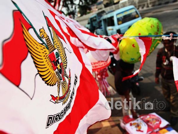 Jelang HUT RI Penjual Bendera Bermunculan