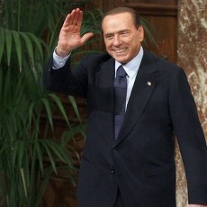Berlusconi: Milan Akan Lebih Hebat Musim Ini