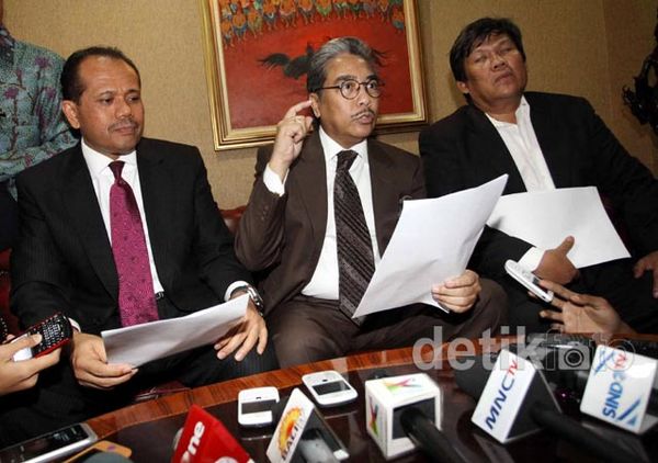 Hotma Sitompoel Cs Bela Irjen Djoko Susilo