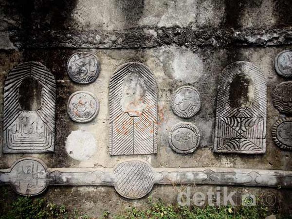 Ini Dia Masjid dengan Pintu Terbanyak di Indonesia