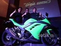 Ini Dia Tampang Ninja 250 Injeksi