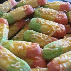 Cantiknya Kue Keju Pelangi Arlen Coockies