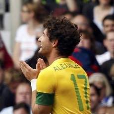 Warisi Nomor Punggung Inzaghi, Pato Berharap Hoki