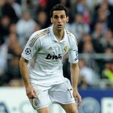 Arbeloa Perpanjang Kontrak Hingga 2016