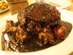 Huah.huah.. Digigit Pedasnya Kepiting Lada Hitam!