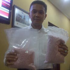 Beli Ekstasi Bonus Motor, 2 Orang Dibekuk