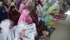Ratusan Siswa SMP di Semarang Gelar Salat Gaib untuk Rohingya