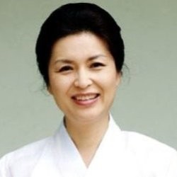 Aktris Senior Korea Nam Yoonjung Bunuh Diri di Rumahnya?