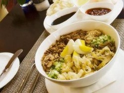 Yuk, Santap Sahur Dengan Bubur HI yang Legendaris!