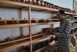 Bisnis Poci Laris Manis Jelang Lebaran