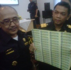 Dari Tangan BG, Petugas Juga Sita 8.839 Pita Cukai