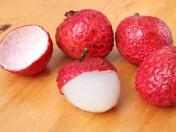 Buah Leci Bisa Menumpas Sel Kanker Payudara