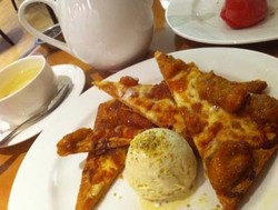 Ketika Banana Pizza Ditemani Secangkir Genmaicha