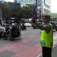 Kisah Polantas: Tahan Panas dan Susah Pulang Kampung