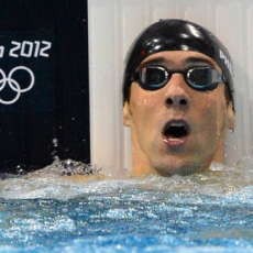 Phelps Sempurnakan Rekornya