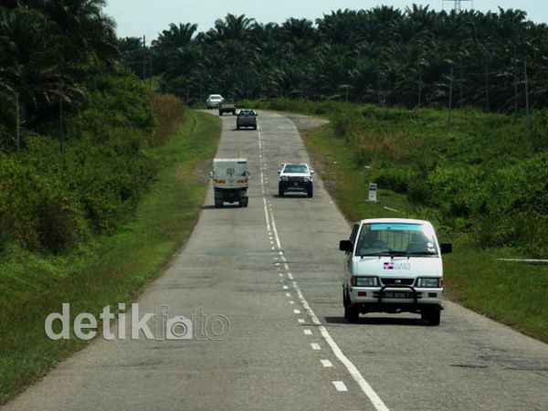 Membelah Jalan Trans Sabah