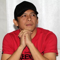 Siap Ngeband Lagi, Ariel Masih Wajib Lapor