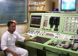 Kisah Masinis Kapal Laut, 11 Tahun Jamak & Qasar Salat di Lautan