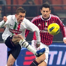 Sukses Juve Musim Lalu Justru Jaga Optimisme Milan