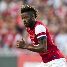 Busquets Inginkan Song di Barca