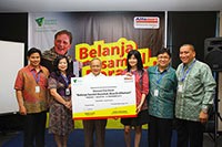 Belanja Sambil Beramal bisa di Alfamart