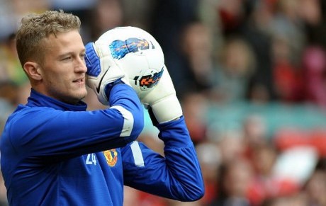 Lindegaard Tandatangani Kontrak Baru, Fergie Puas